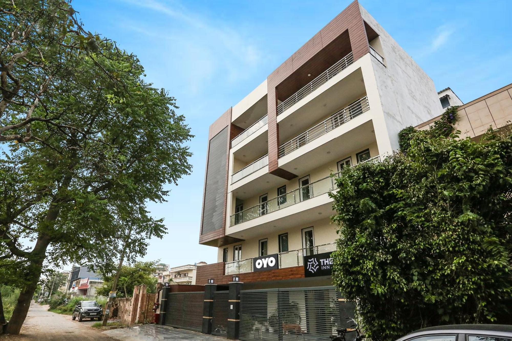 Townhouse The Adore Inn Gurgaon Buitenkant foto