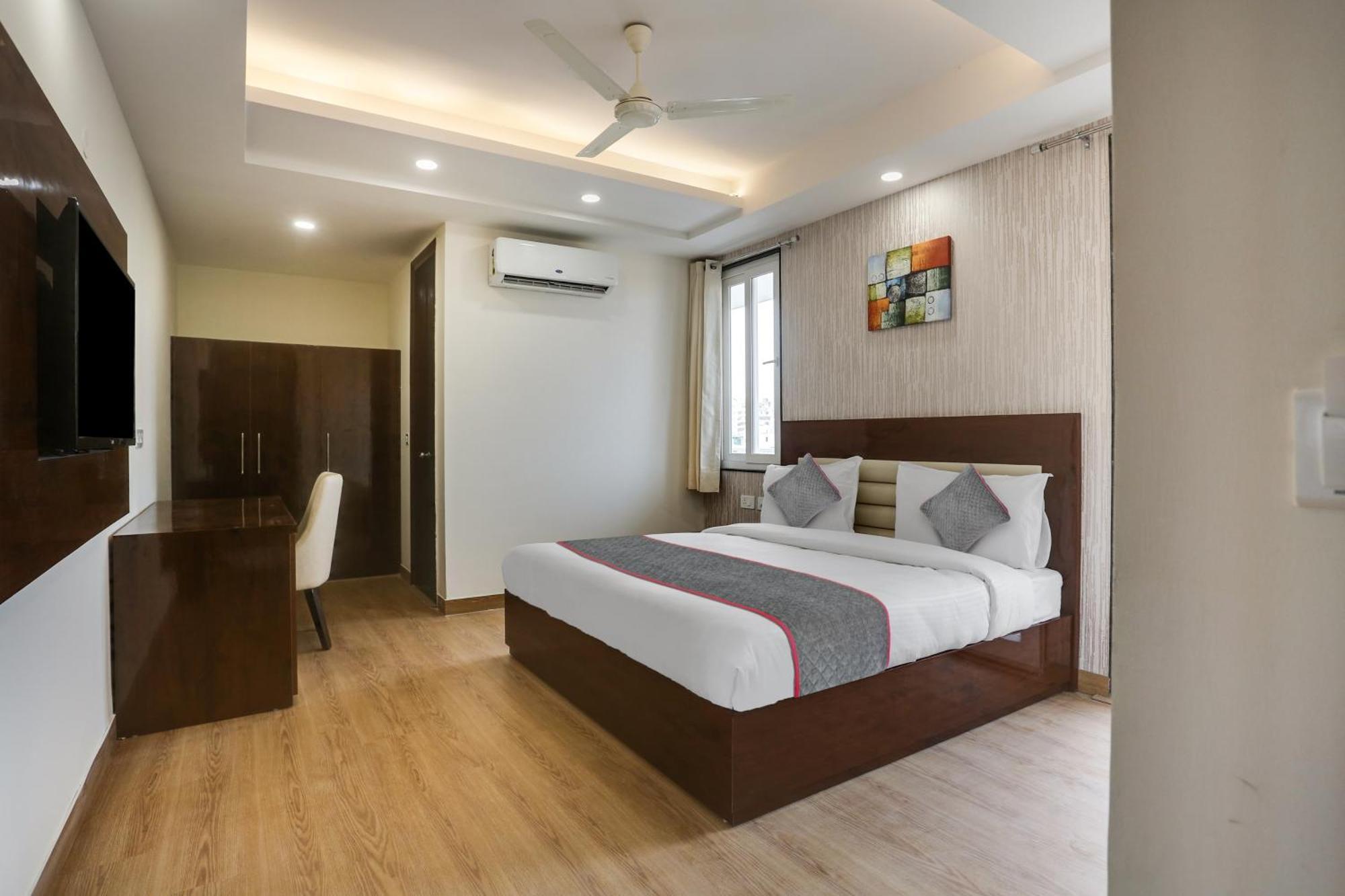 Townhouse The Adore Inn Gurgaon Buitenkant foto