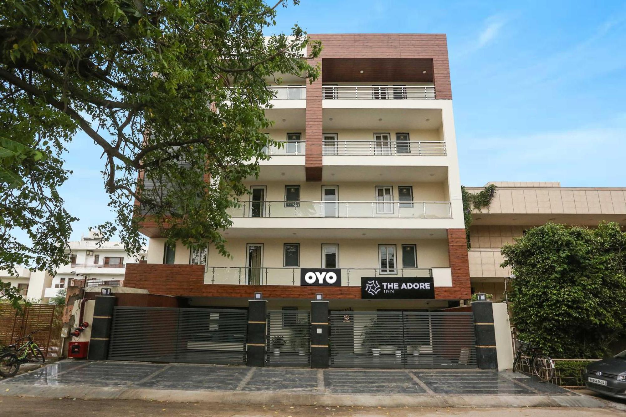 Townhouse The Adore Inn Gurgaon Buitenkant foto