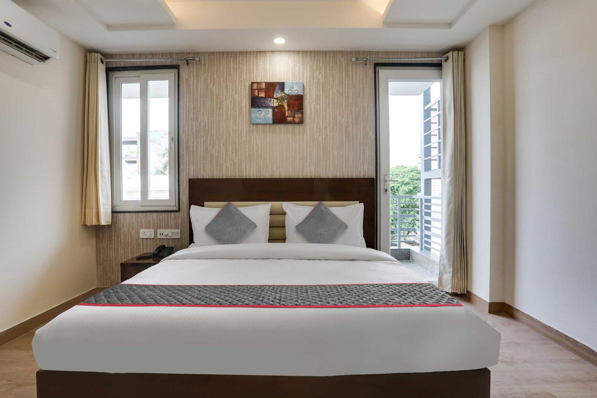Townhouse The Adore Inn Gurgaon Buitenkant foto