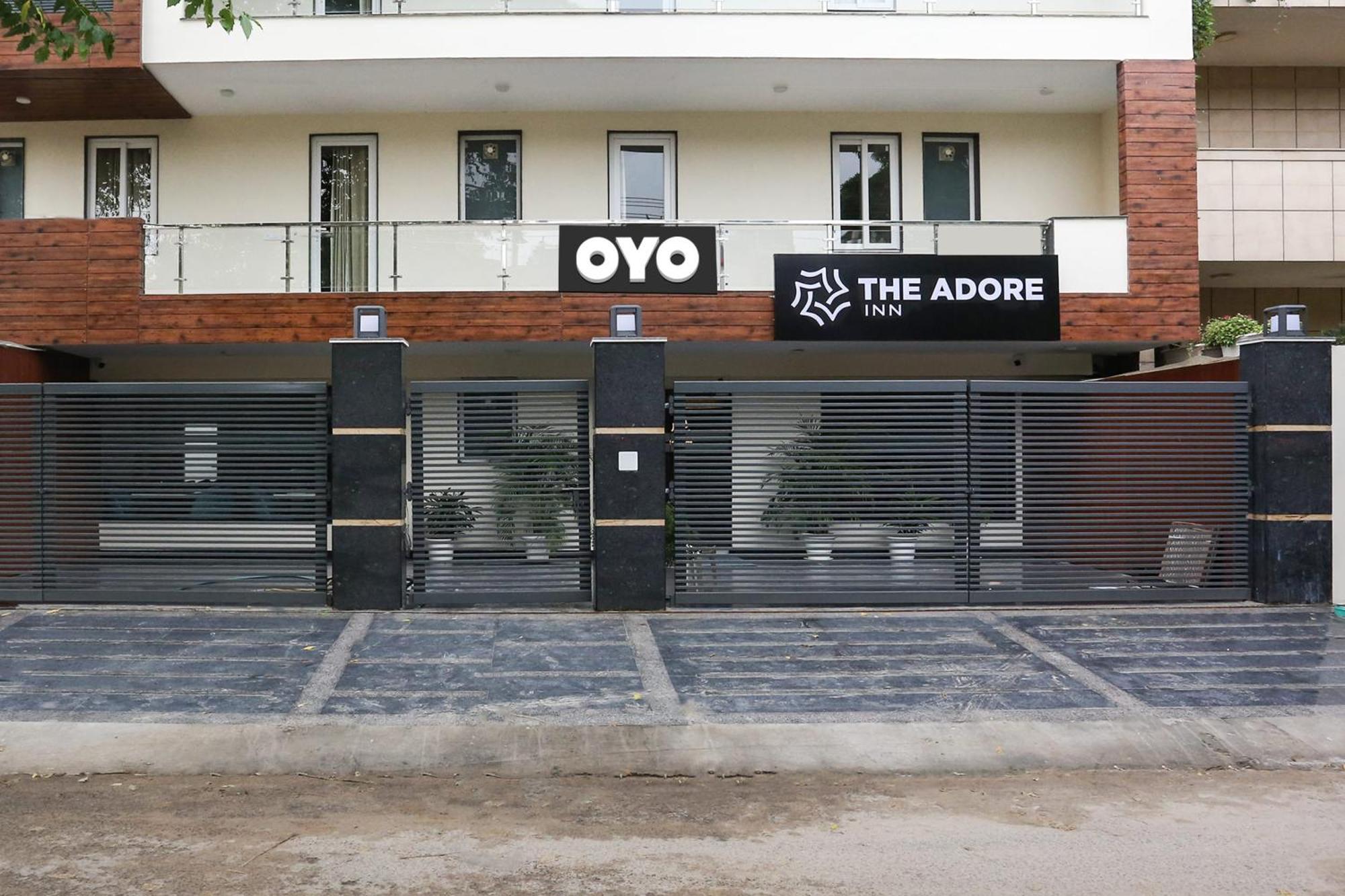 Townhouse The Adore Inn Gurgaon Buitenkant foto