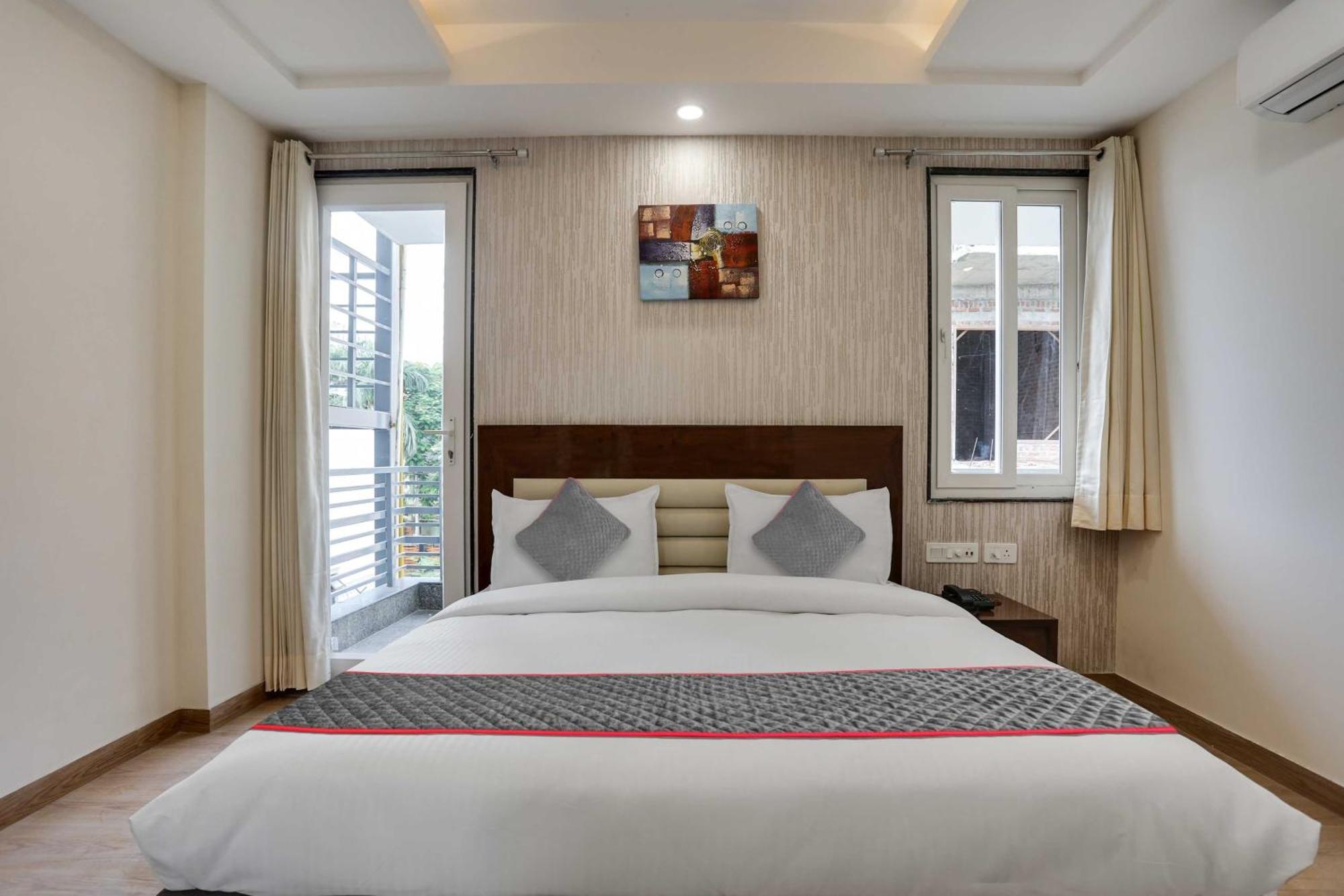Townhouse The Adore Inn Gurgaon Buitenkant foto