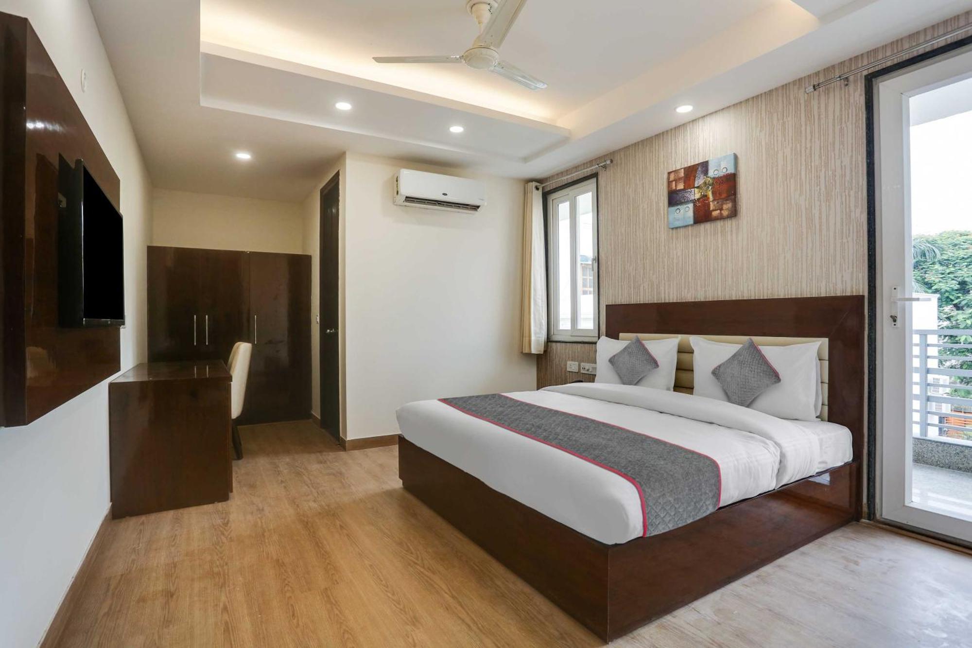 Townhouse The Adore Inn Gurgaon Buitenkant foto